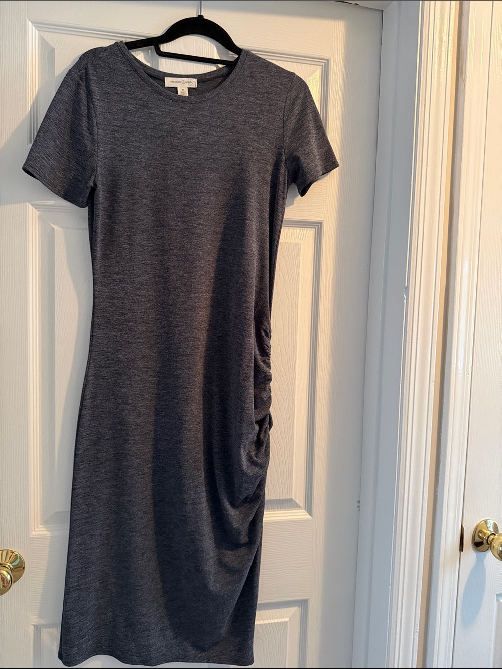 Treasure & Bond Short Sleeve Ruched Midi Dress - Charcoal